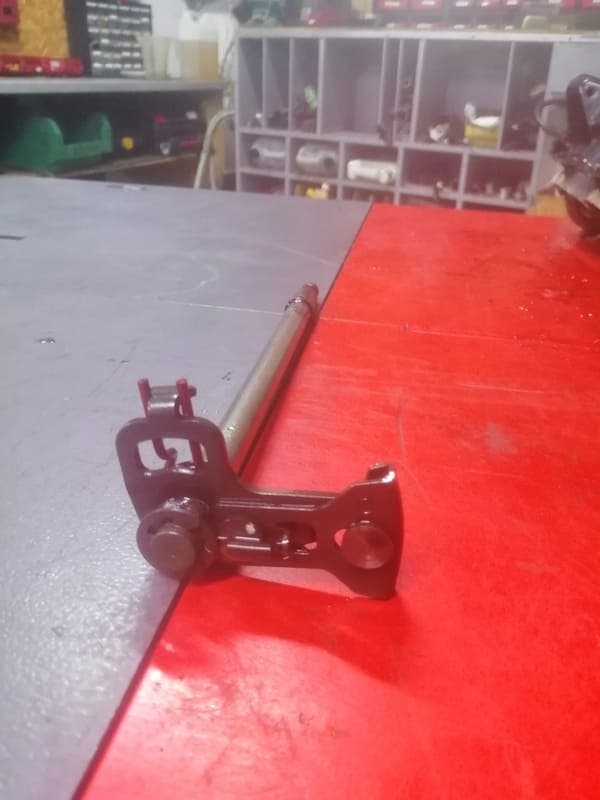 Arbre axe de selecteur Kawasaki Z1000 2013 — photo 2/2