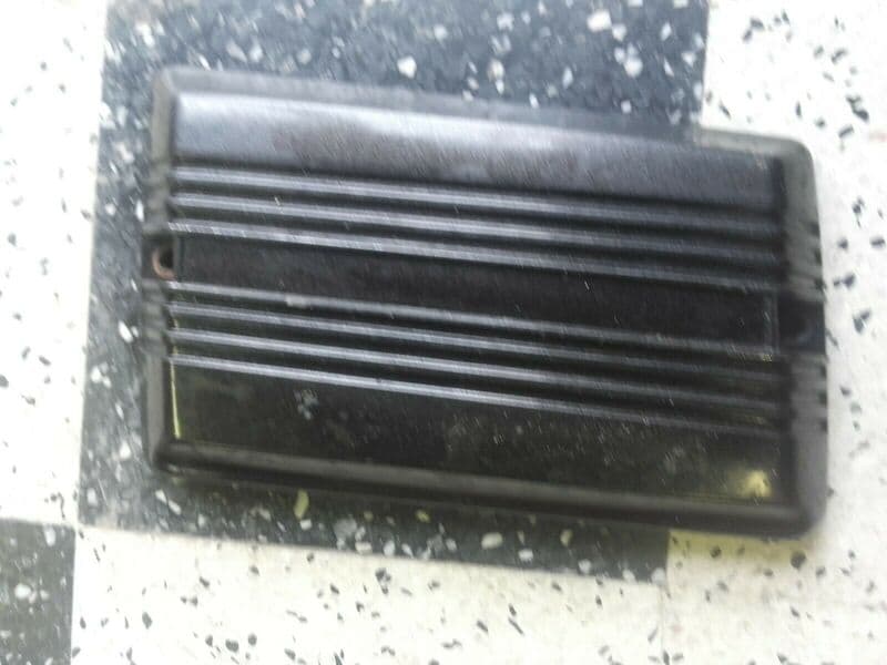 Carénage couvercle boite à air gauche Honda 750 VF S Sabre rc07 — photo 1/2