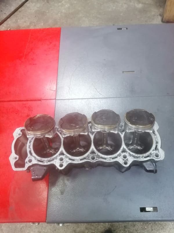 Cylindres bielles pistons Kawasaki Z1000 2013 — photo 1/6