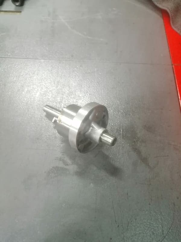 Pompe à huile Kawasaki Z1000 2013 — photo 1/1