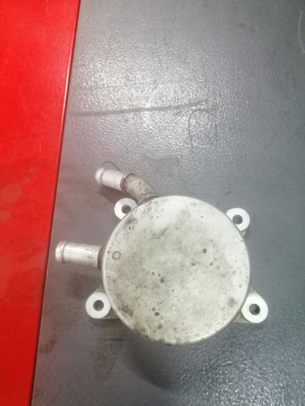 Refroidisseur d’huile Kawasaki Z1000 2013 — photo 1/2