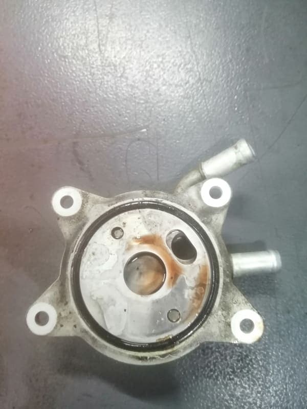 Refroidisseur d’huile Kawasaki Z1000 2013 — photo 2/2