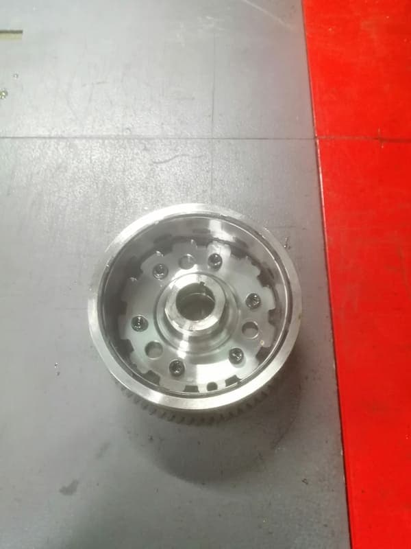 Rotor d’allumage alternateur avec roue libre de démarreur Kawasaki Z1000 2013 — photo 1/2