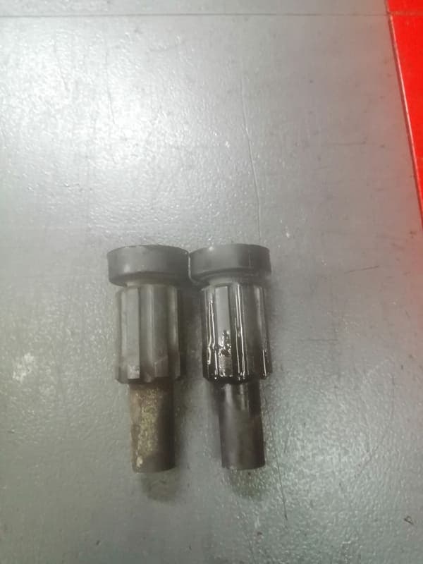 Silent bloc support moteur Kawasaki Z1000 2013 — photo 1/1
