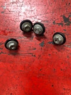 Vis cache culbuteurs couvre culasse KTM 790 Duke — photo 1/2