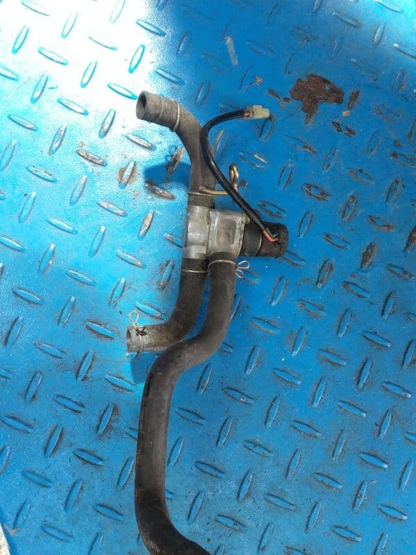 Valve controle d’air clapet reniflard Honda 954 CBR 02-04 — photo 1/1