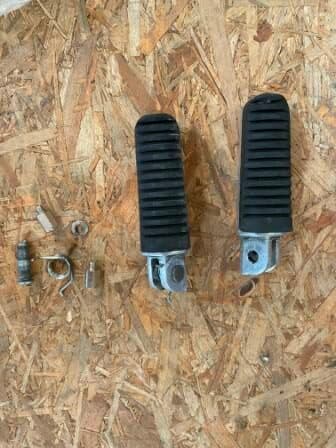 Cales pieds avant Yamaha 1700 MT01 — photo 1/1