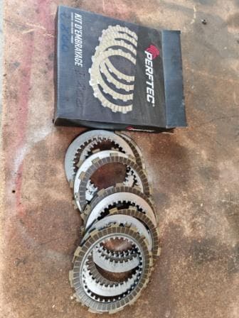 Disques d’embrayage lisses et garnis Kawasaki Z800 Z 800 — photo 1/1