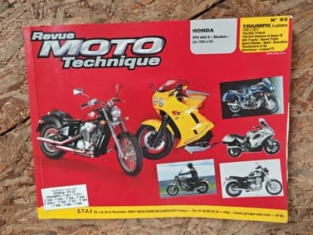 Revue technique moto N° 93 Honda VT 600 Shadow (88-94), Triumph 750 900 Trident, Trophy, Sprint, Daytona, Speed Triple, Thunderbird, Adventurer, Legend TT (91-01) — photo 1/1
