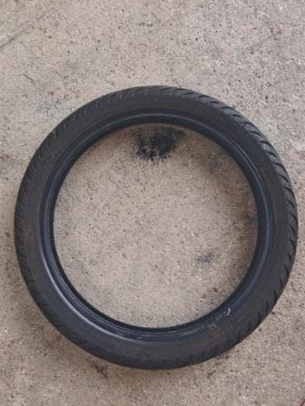 pneu 2.75-18 MICHELIN Pilot Street — photo 2/2