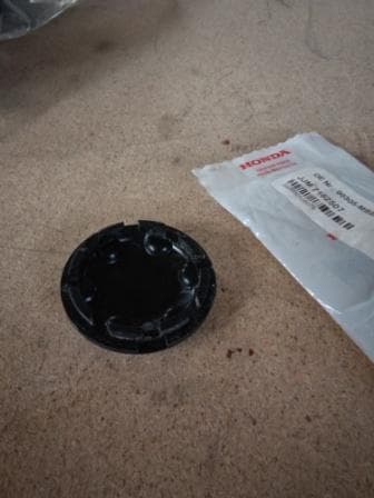 Cache axe de bras oscillant chapeau de pivot 90305-MBB-000 Honda Varadero, CB, VFR, …. — photo 2/2