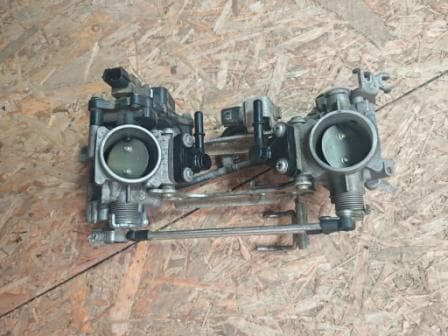 Rampe d’injection complète Suzuki 650 DL V-strom ABS 2020 — photo 1/4