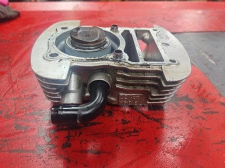 Cylindre et piston Honda 125 XL Varadero — photo 1/4
