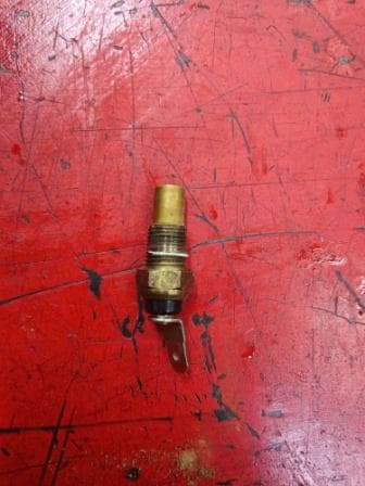 Sonde de température de radiateur Honda 125 XL Varadero — photo 1/1