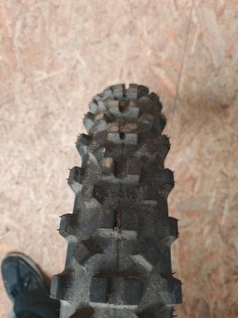 pneu 90/90-21 KYOTO avant enduro — photo 1/2
