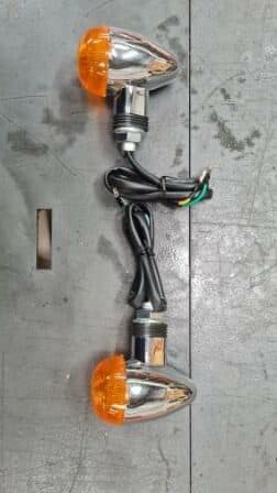 Paire de clignotants chromés universels (Type mash TT40) — photo 1/1