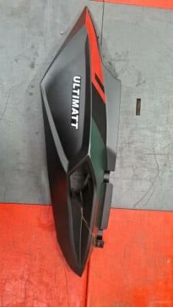 Carénage 83600-AHA1-0000R coque arrière gauche Scooter IMF 50 Ultimatt — photo 1/2