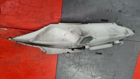Carénage 83600-AHA1-0000R coque arrière gauche Scooter IMF 50 Ultimatt — photo 2/2
