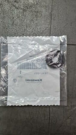 92049-0778 joint spi pompe a eau / huile Kawasaki Z800 Z 800 — photo 1/1