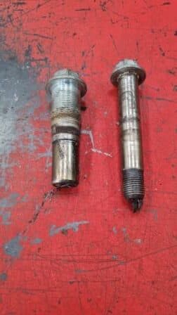 axe pivot vis de bras oscillant Honda 400 CBX CB X nc07 — photo 1/1