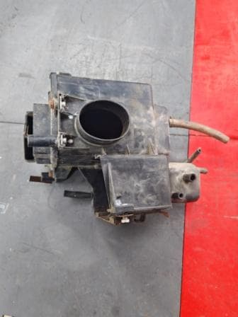 Boite à air Honda 400 CBX CB X nc07 — photo 1/4