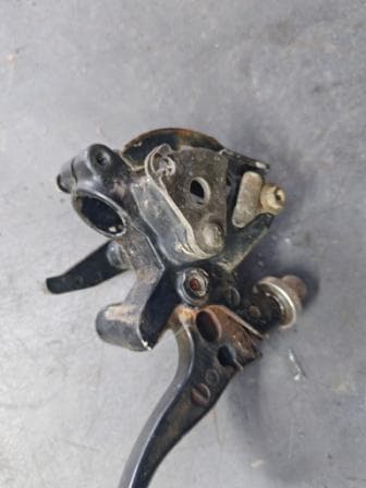 Support cocotte levier d’embrayage et starter Honda 400 CBX CB X nc07 — photo 2/3