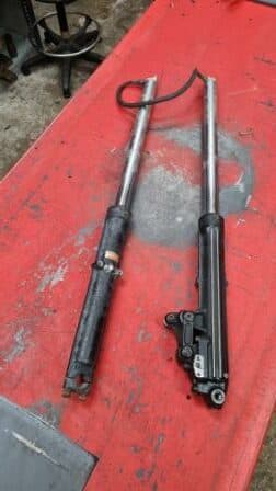 Tubes de fourche Honda 400 CBX CB X nc07 — photo 1/2