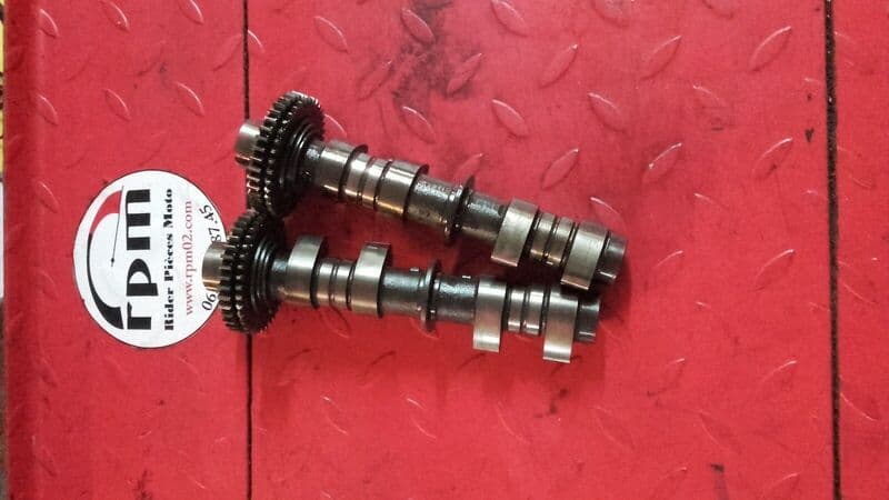 Arbres à cames droit Honda 1100 ST Pan European SC26 — photo 2/2