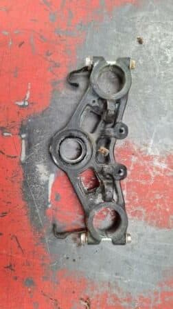 Té de fourche supérieur Honda 400 CBX CB X nc07 — photo 2/2