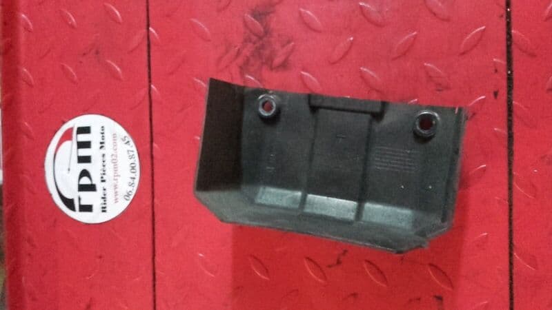 Cache plastique gauche couvre culasse cache culbuteur Honda 1100 ST Pan European SC26 — photo 3/4