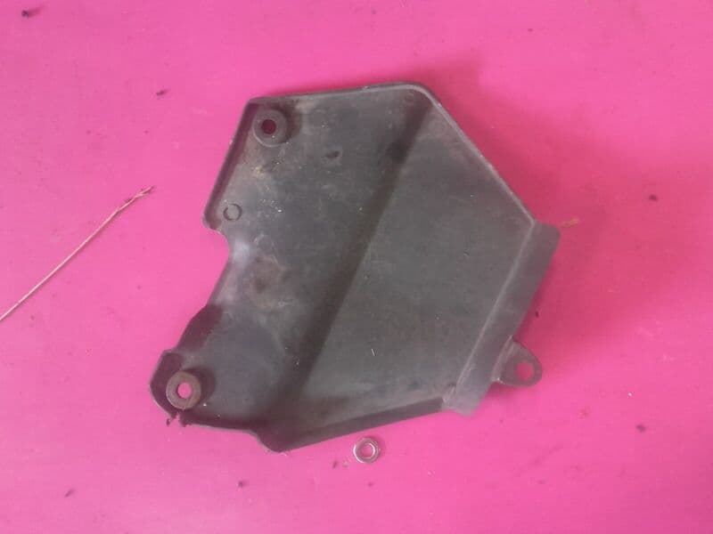 Carénage cache repose pied lateral gauche Honda 1100 ST Pan European SC26 — photo 2/2