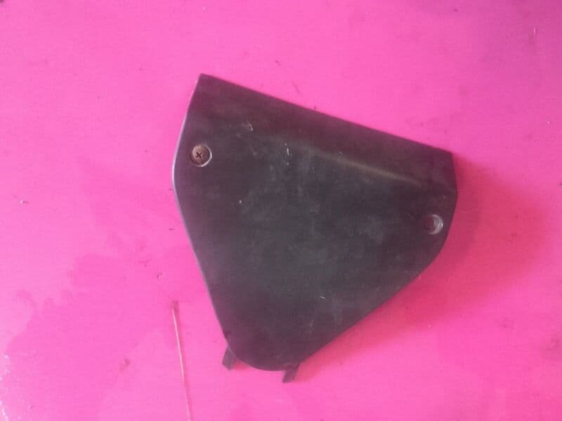 Carénage plastique tete de fourche Honda 1100 ST Pan European SC26 — photo 1/2