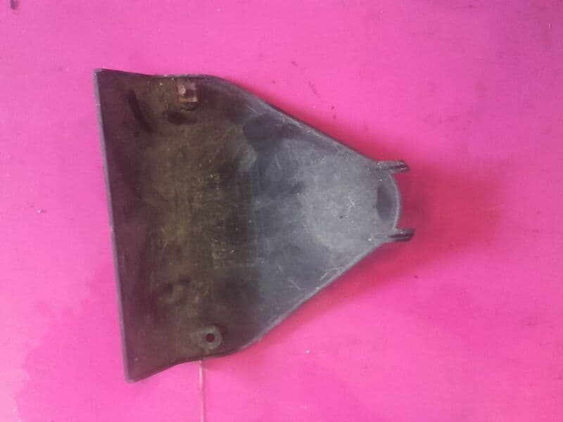 Carénage plastique tete de fourche Honda 1100 ST Pan European SC26 — photo 2/2