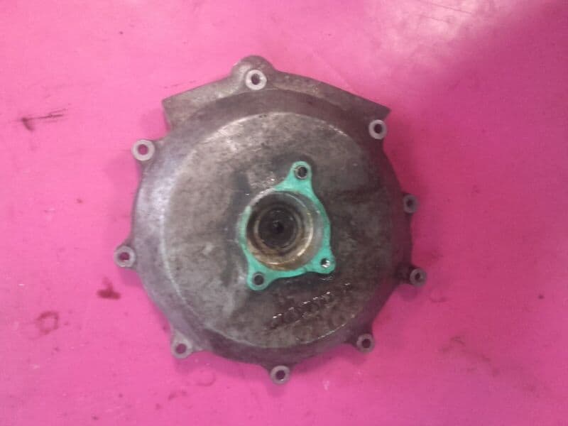 Carter couvercle d’embrayage Honda 1100 ST Pan European SC26 — photo 1/2