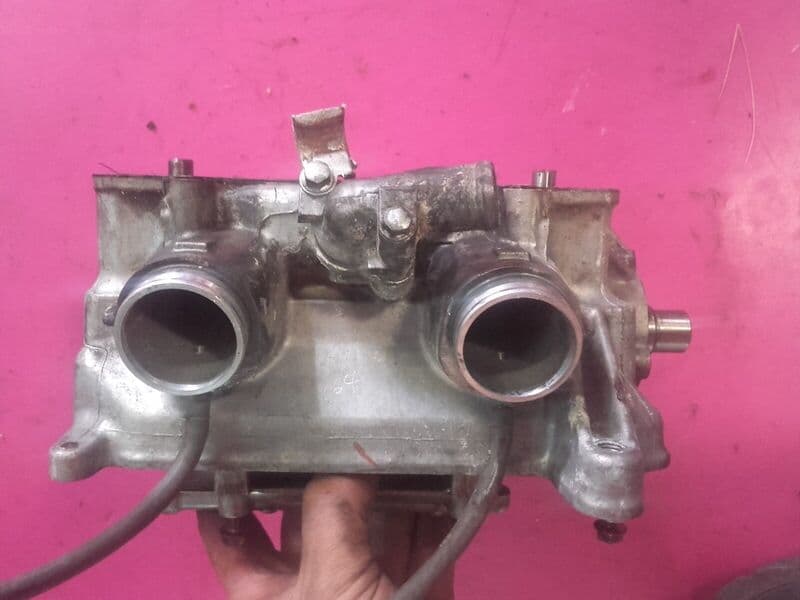 Culasse droite Honda 1100 ST Pan European SC26 — photo 2/4