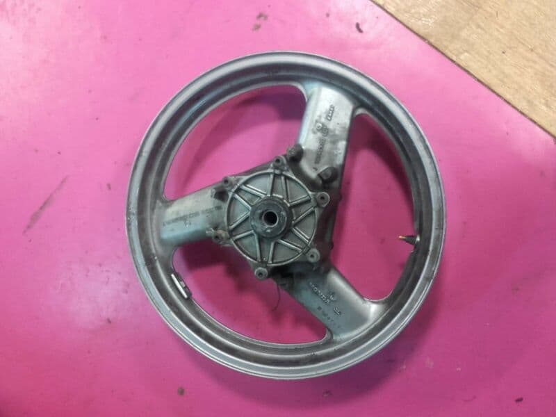 Jante avant Honda 1100 ST Pan European SC26 — photo 1/3