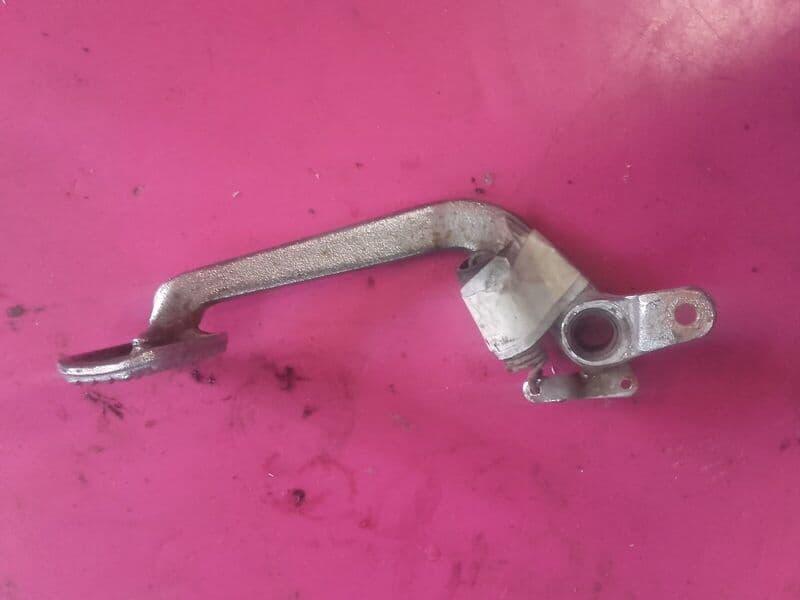 Pédale de frein arrière Honda 1100 ST Pan European SC26 — photo 2/2