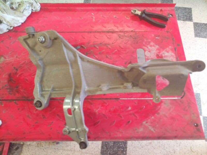 Platine de cale pied gauche Honda 1100 ST Pan European SC26 — photo 2/2
