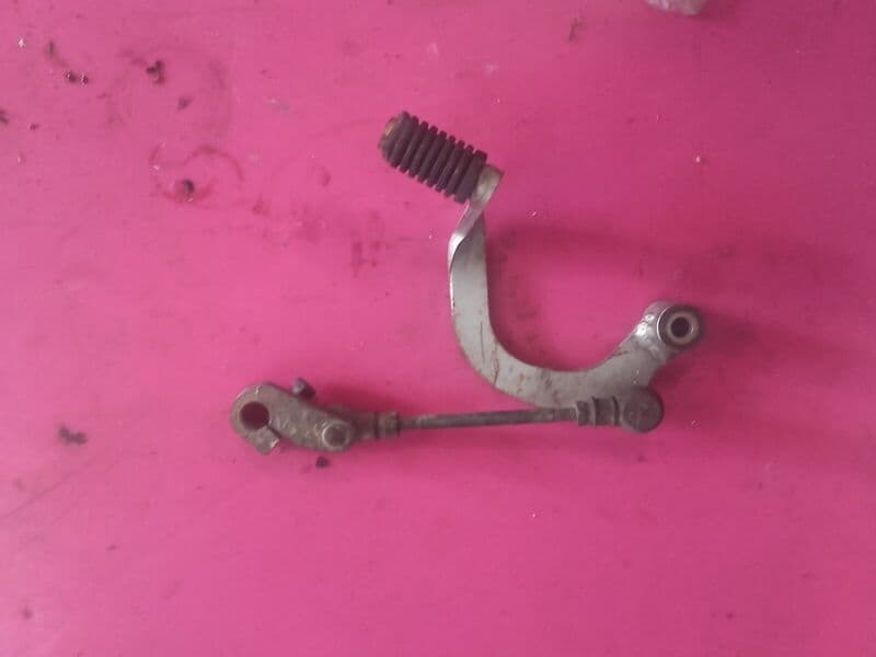 Sélecteur de vitesses Honda 1100 ST Pan European SC26 — photo 1/1
