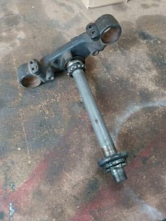 Té de fourche inférieur avec colonne de direction Honda 1100 ST Pan European SC26 — photo 3/3