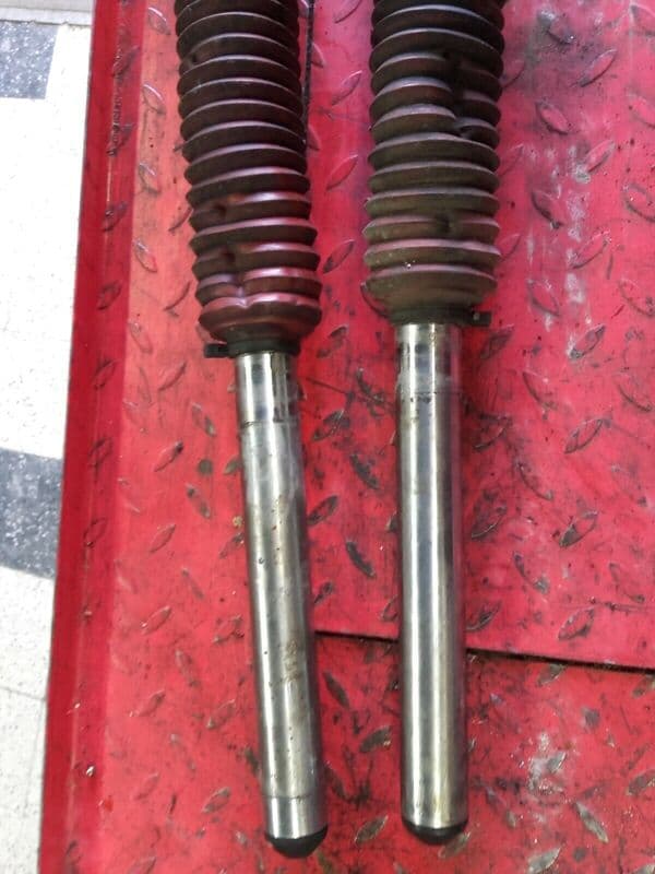 Tubes de fourche avant Kawasaki 125 KMX 86-02 — photo 2/3