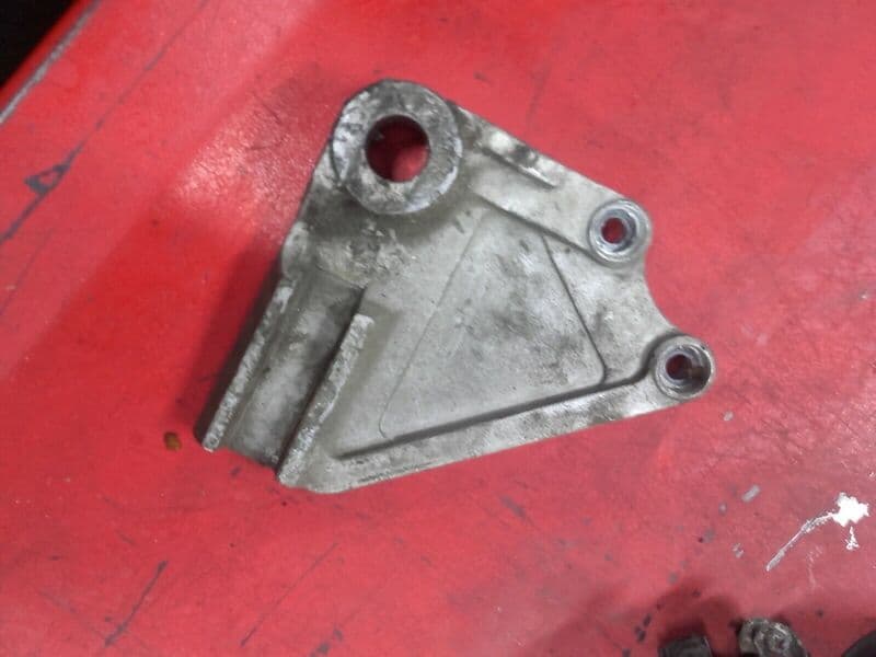 Platine support d’étrier de frein arrière Kawasaki 500 GPZ ex500d 94-03 — photo 1/2