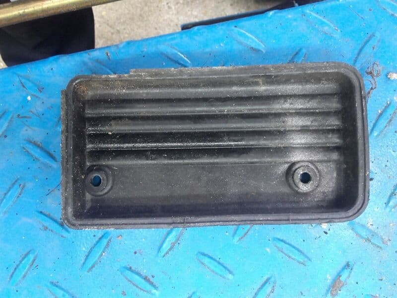 Couvercle capot de démarreur Kawasaki 550 GPZ zx550a — photo 2/2