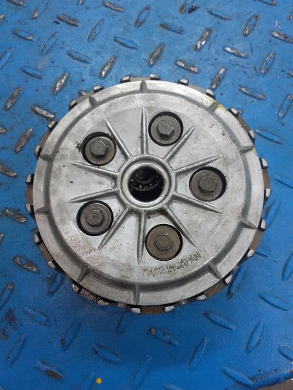 Embrayage complet Kawasaki 550 GPZ zx550a — photo 1/3