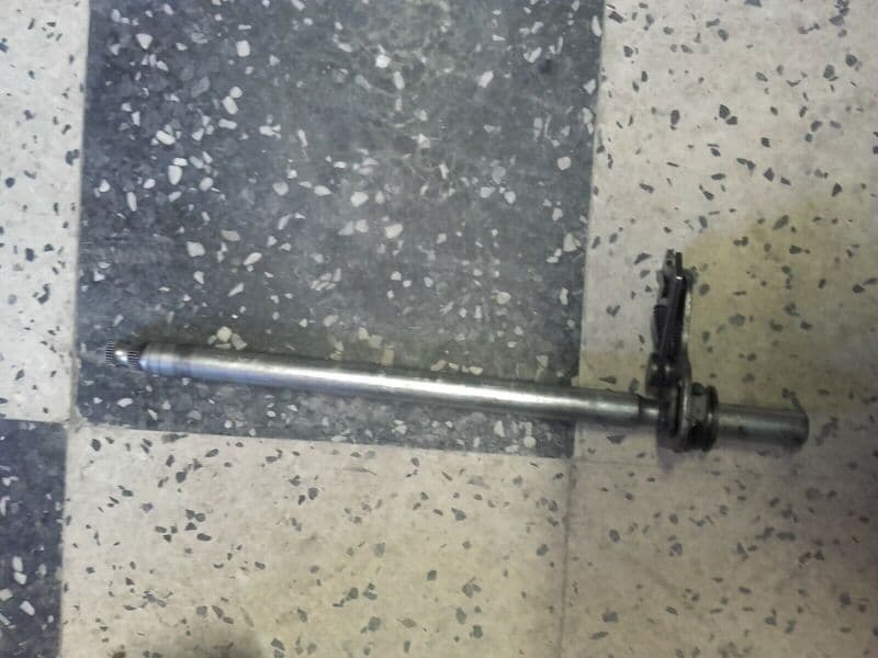 Axe de selecteur de vitesses Kawasaki 600 ZZR zx600e — photo 1/3