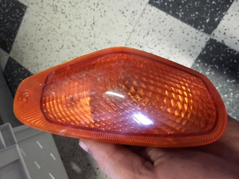 Clignotant avant gauche Kawasaki 600 ZZR zx600e — photo 1/3