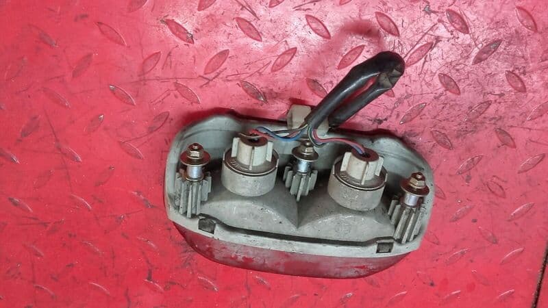 Feu arrière Kawasaki 600 ZZR — photo 2/4