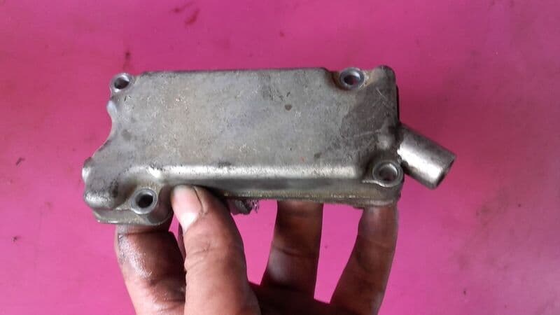 Carter couvercle moteur de mise à l’air Kawasaki 1000 GTR — photo 1/2