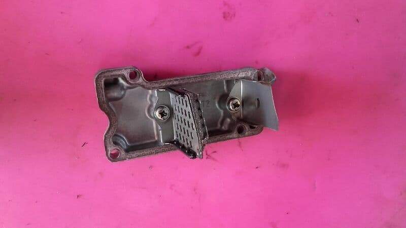 Carter couvercle moteur de mise à l’air Kawasaki 1000 GTR — photo 2/2