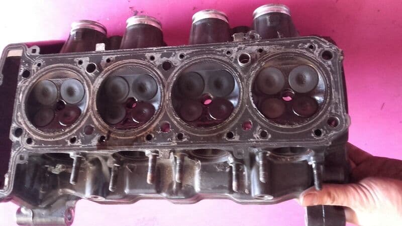 Culasse Kawasaki 1000 GTR — photo 3/4